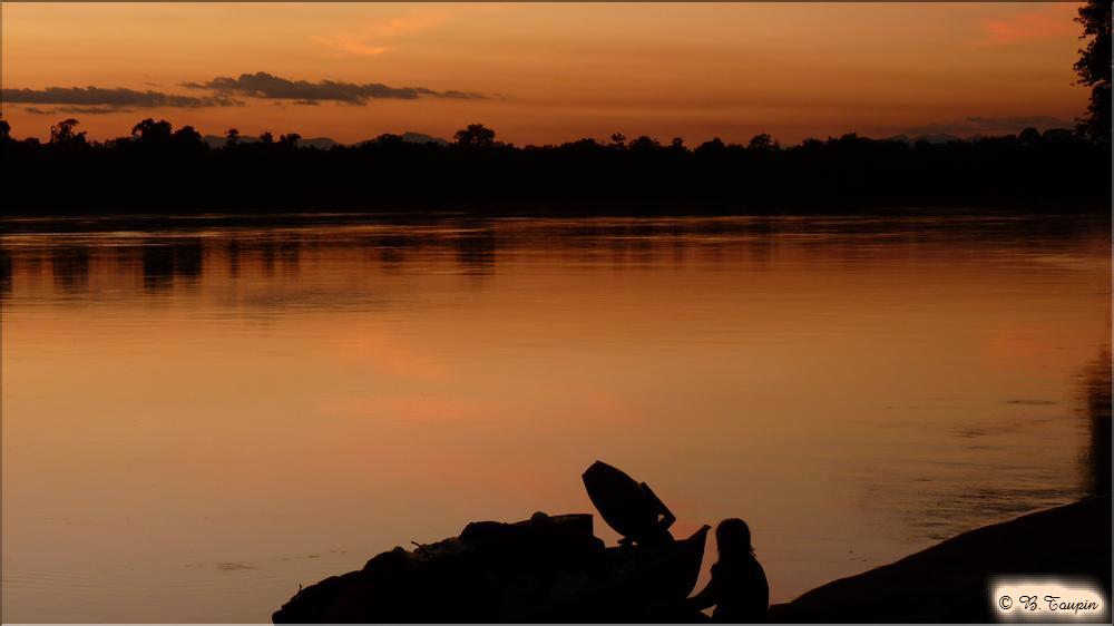 le rio caura un lever de soleil